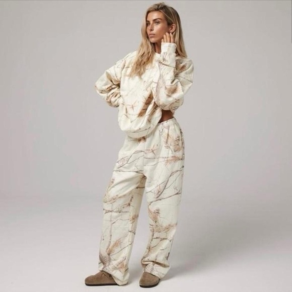 DAIRY BOY RIVER Camo Print Sweatshirt